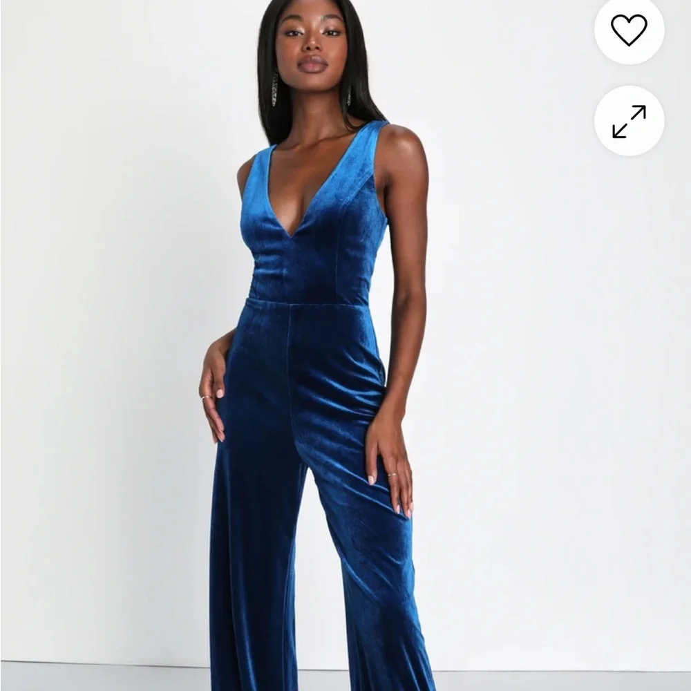 NWT lulus size large blue velvet jumpsuit - Picture 7 of 7